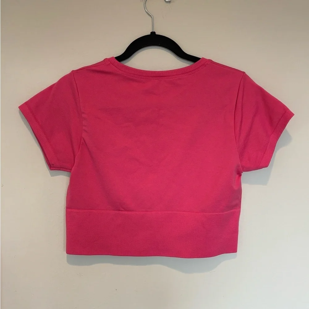 Aerie Offline Fitted Pink Crop T-Shirt Large - Picture 2 of 4